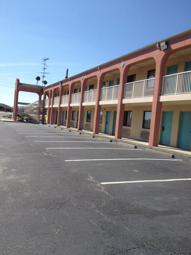 Budget Inn Timmonsville Exterior photo